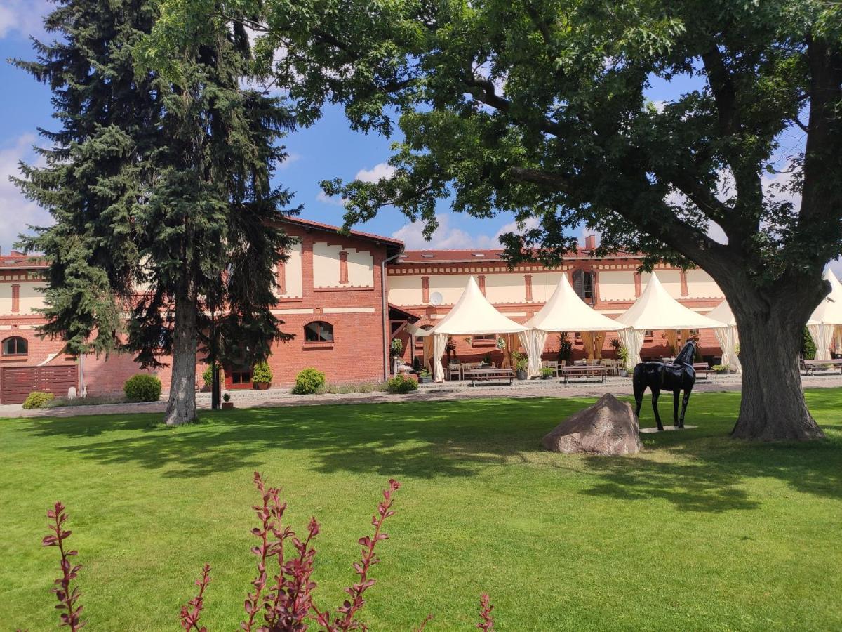 Hotel Sandro Silver & Spichlerz Antoniny Leszno  Εξωτερικό φωτογραφία