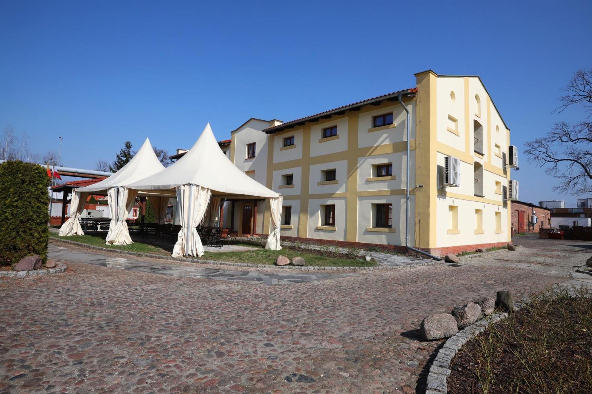 Hotel Sandro Silver & Spichlerz Antoniny Leszno  Εξωτερικό φωτογραφία