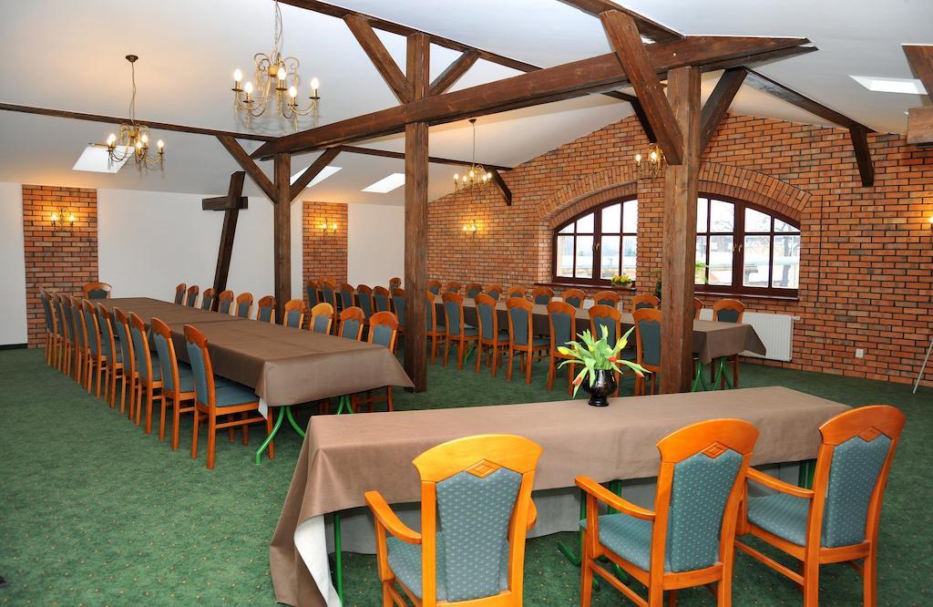 Hotel Sandro Silver & Spichlerz Antoniny Leszno  Εξωτερικό φωτογραφία
