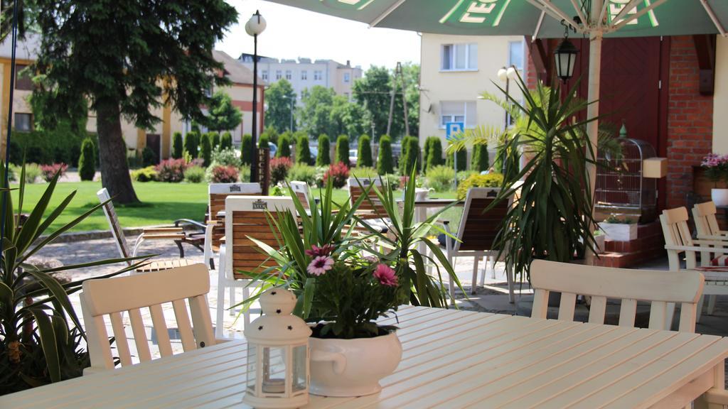 Hotel Sandro Silver & Spichlerz Antoniny Leszno  Εξωτερικό φωτογραφία